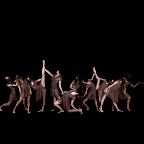 Multiple dance costumes - Picture 6 of 14